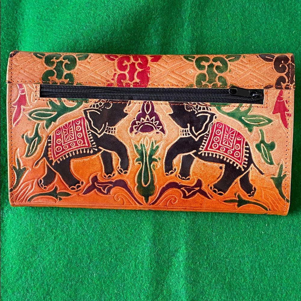 Elephant Purse - Elephants Dancing Theme Purse - Picture 2 of 5
